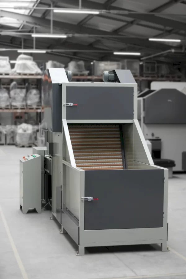 Carding machine