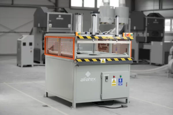 Vacuum packing machine for pillows, quilts and other products