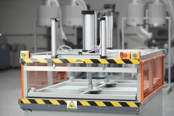 Vacuum packing machine for pillows, quilts and other products